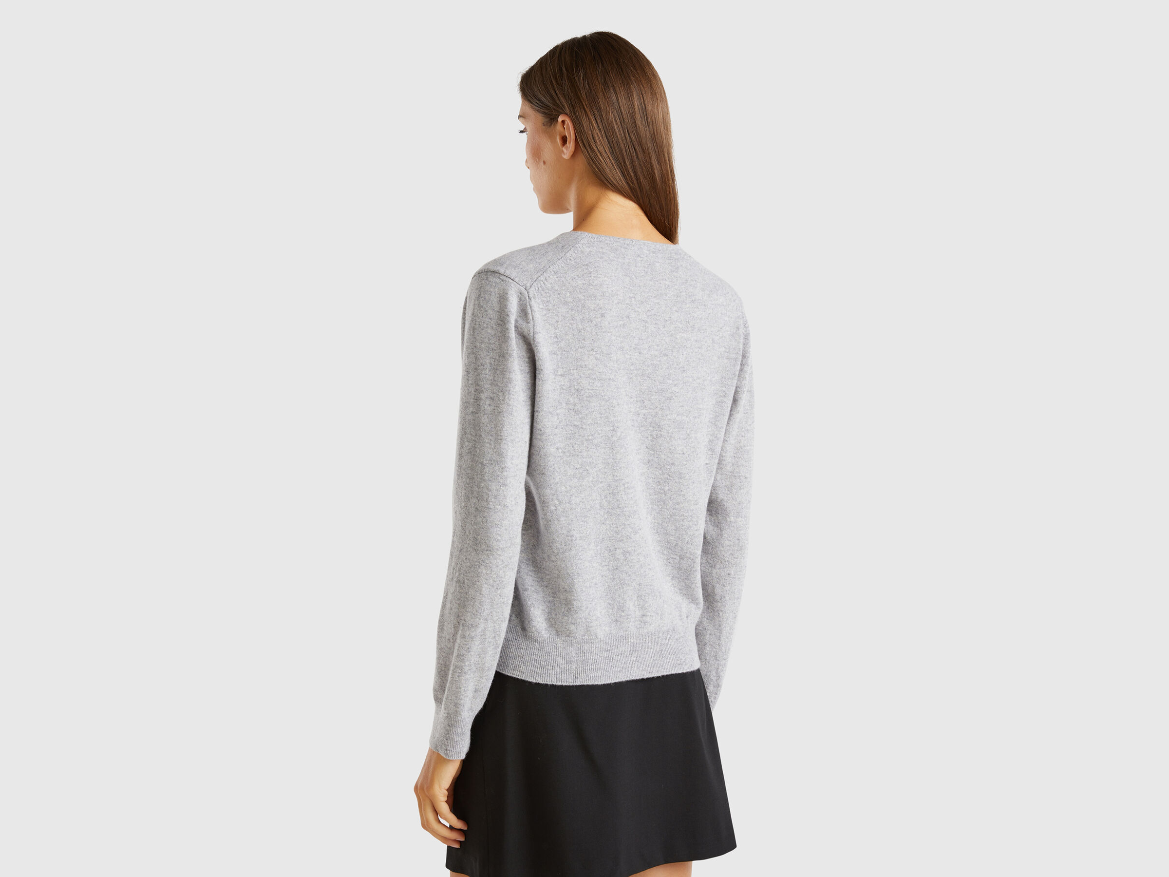 V NECK SWEATER L/S Women image number 2